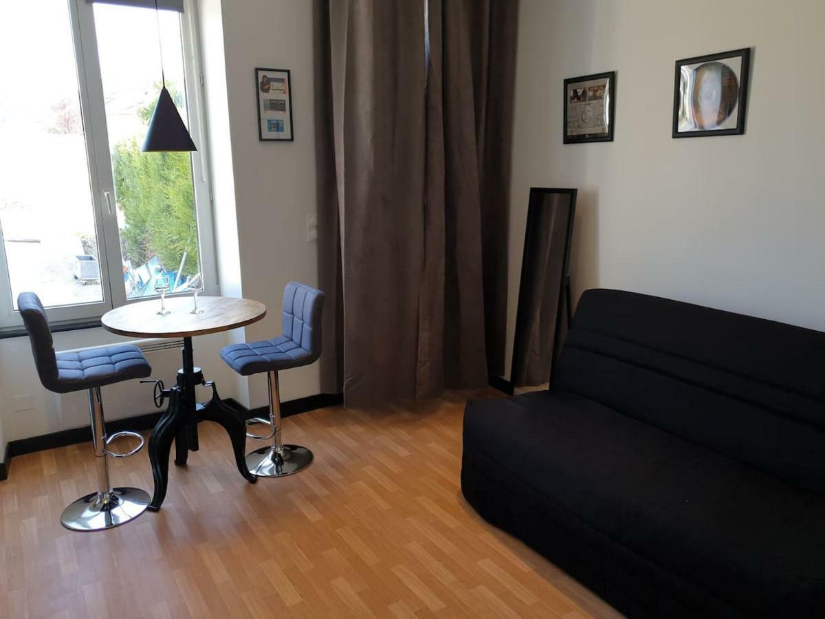 L'Appart'Hotel Vous Accueille Au Coeur De Chaumont ショーモン エクステリア 写真